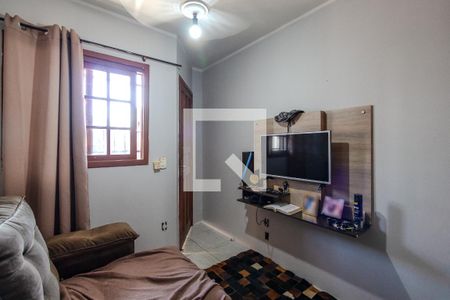 Sala de casa à venda com 3 quartos, 120m² em Coronel Aparicio Borges, Porto Alegre