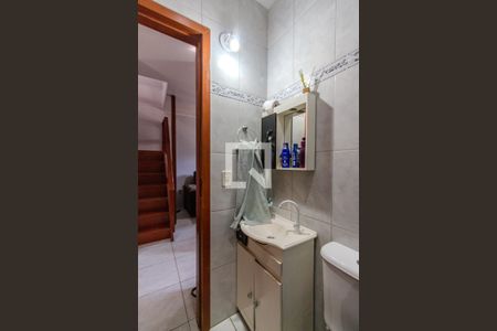 Banheiro de casa à venda com 3 quartos, 120m² em Coronel Aparicio Borges, Porto Alegre