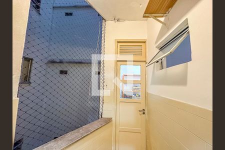 Corredor de apartamento para alugar com 3 quartos, 67m² em Catete, Rio de Janeiro