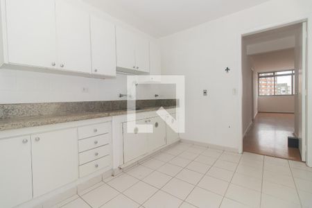 Cozinha de apartamento para alugar com 3 quartos, 103m² em Jardim da Gloria, São Paulo