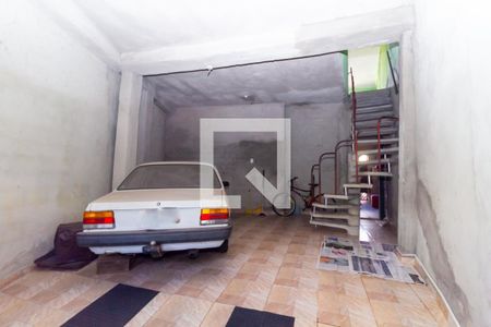 Garagem de casa à venda com 2 quartos, 100m² em Vila Bancaria, São Paulo