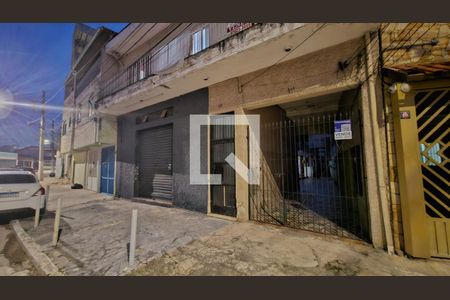 Fachada de casa à venda com 6 quartos, 350m² em Vila Nova Manchester, São Paulo