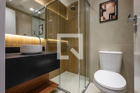 Banheiro de kitnet/studio para alugar com 1 quarto, 25m² em Pinheiros, São Paulo