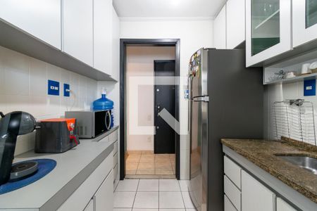 Cozinha de apartamento para alugar com 1 quarto, 50m² em Jardim Oriental, São Paulo