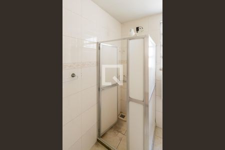 Banheiro de casa de condomínio à venda com 2 quartos, 70m² em Bonsucesso, Rio de Janeiro