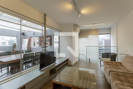 Sala de TV de apartamento para alugar com 2 quartos, 118m² em Vila Nova Conceição, São Paulo