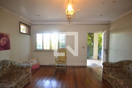 Sala de casa à venda com 4 quartos, 450m² em Areia Branca, Rio de Janeiro