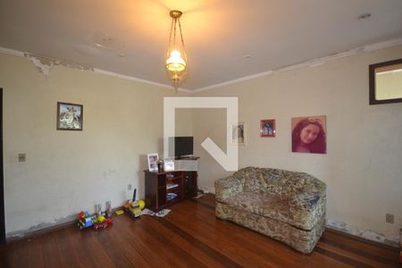 Sala de casa à venda com 4 quartos, 450m² em Areia Branca, Rio de Janeiro