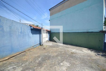 Quintal de casa à venda com 4 quartos, 450m² em Areia Branca, Rio de Janeiro