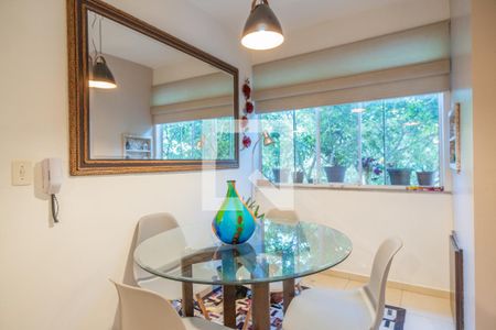 Sala de apartamento à venda com 2 quartos, 65m² em Espírito Santo, Porto Alegre