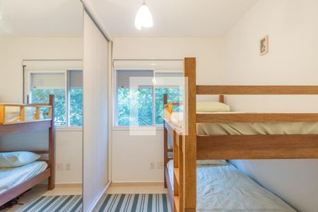 Quarto 2 de apartamento à venda com 2 quartos, 65m² em Espírito Santo, Porto Alegre