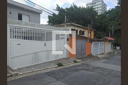Fachada Frente de casa à venda com 3 quartos, 200m² em Jardim Umuarama, São Paulo