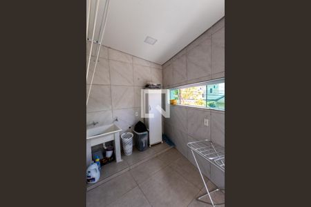 Área de Serviço de casa à venda com 3 quartos, 200m² em Jardim Umuarama, São Paulo