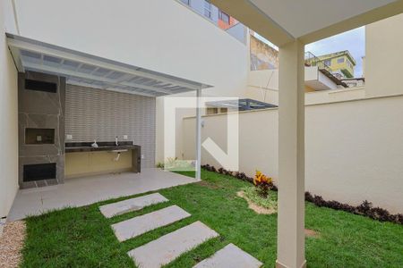 Churrasqueira de casa à venda com 4 quartos, 160m² em Nova Floresta, Belo Horizonte