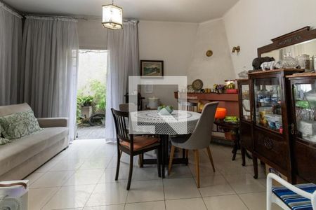 Casa à venda com 4 quartos, 128m² em Pinheiros, São Paulo