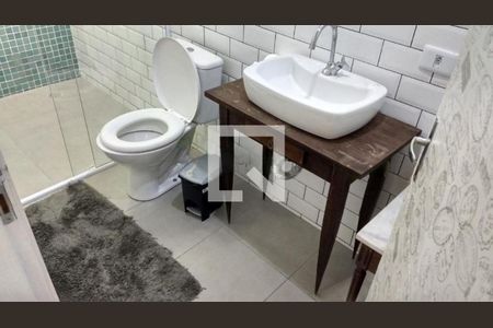 Casa à venda com 2 quartos, 220m² em Vila Carrão, São Paulo