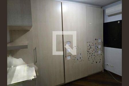 Casa à venda com 3 quartos, 240m² em Jardim Textil, São Paulo