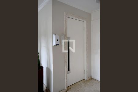 Hall de entrada de apartamento para alugar com 3 quartos, 110m² em Jardim Paulista, São Paulo