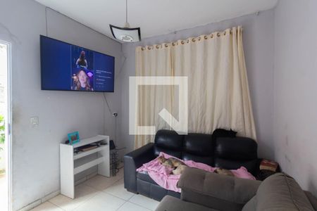 Sala de casa à venda com 2 quartos, 250m² em Cidade Antônio Estêvão de Carvalho, São Paulo