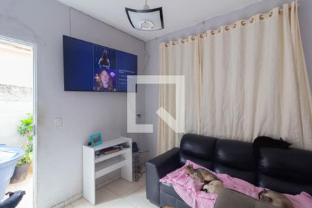 Sala de casa à venda com 2 quartos, 250m² em Cidade Antônio Estêvão de Carvalho, São Paulo