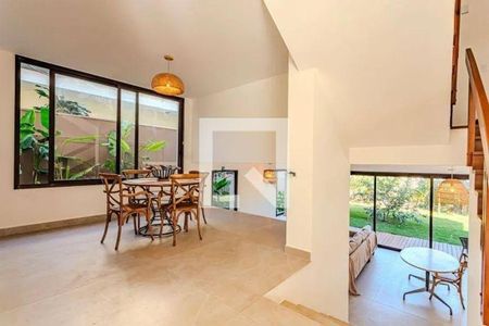 Casa à venda com 4 quartos, 357m² em Alto de Pinheiros, São Paulo