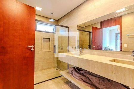 Casa à venda com 4 quartos, 357m² em Alto de Pinheiros, São Paulo