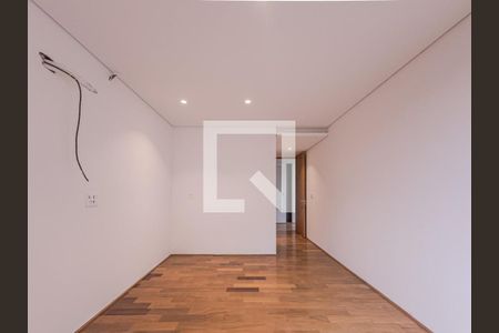 Casa à venda com 4 quartos, 500m² em Jardim Paulista, São Paulo