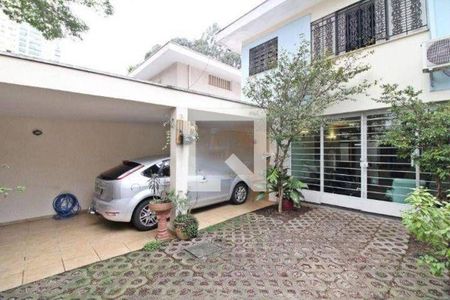 Casa à venda com 3 quartos, 240m² em Brooklin, São Paulo
