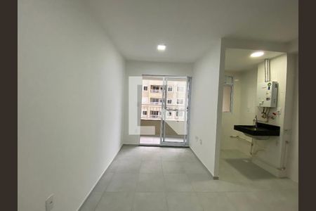 Sala de apartamento para alugar com 2 quartos, 40m² em Del Castilho, Rio de Janeiro