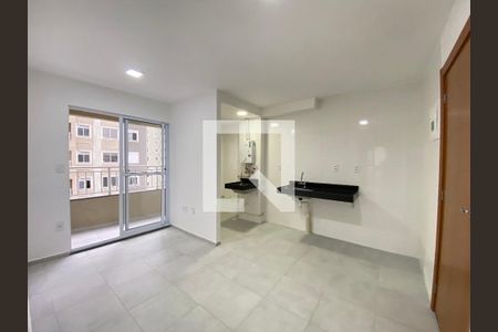 Sala de apartamento para alugar com 2 quartos, 40m² em Del Castilho, Rio de Janeiro