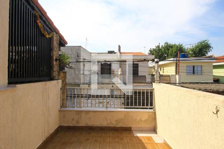 Área externa de casa à venda com 3 quartos, 98m² em Jardim Regina, São Paulo