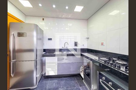 Cozinha de apartamento à venda com 3 quartos, 102m² em Floresta, Belo Horizonte
