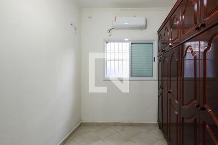 Quarto de casa de condomínio para alugar com 1 quarto, 38m² em Guilhermina, Praia Grande