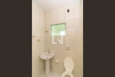 Banheiro de casa para alugar com 1 quarto, 30m² em Parque da Vila Prudente, São Paulo