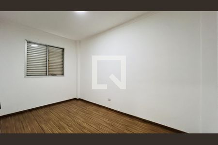 Quarto 1 de apartamento para alugar com 2 quartos, 56m² em Jardim Cocaia, Guarulhos