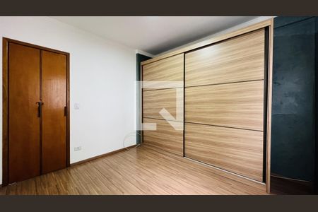 Quarto 2 de apartamento para alugar com 2 quartos, 56m² em Jardim Cocaia, Guarulhos