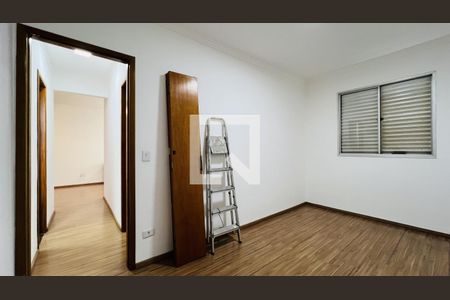Quarto 1 de apartamento para alugar com 2 quartos, 56m² em Jardim Cocaia, Guarulhos