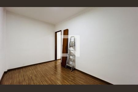 Quarto 1 de apartamento para alugar com 2 quartos, 56m² em Jardim Cocaia, Guarulhos