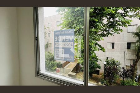 Placa/RYKG-1048 de apartamento para alugar com 2 quartos, 56m² em Jardim Cocaia, Guarulhos