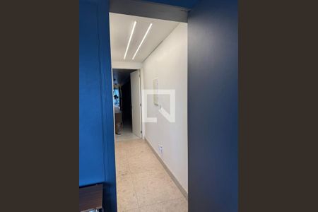 Corredor de apartamento à venda com 2 quartos, 123m² em Marechal Rondon, Canoas