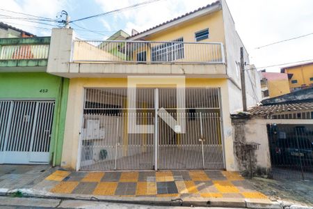 Fachada de casa à venda com 6 quartos, 280m² em Vila Campestre, São Paulo