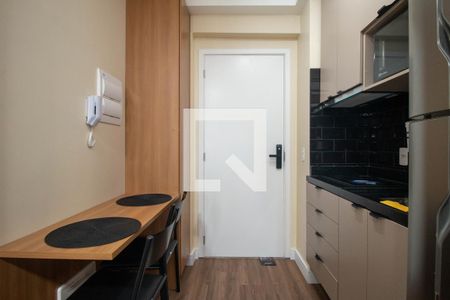 Sala/Quarto/Cozinha de apartamento para alugar com 1 quarto, 27m² em Santo Amaro, São Paulo