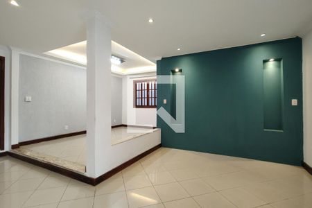 Sala de casa de condomínio para alugar com 4 quartos, 300m² em Jacarepaguá, Rio de Janeiro
