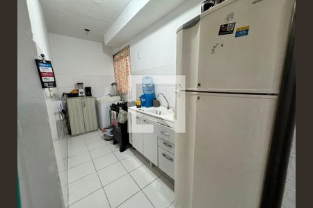 Cozinha de apartamento à venda com 2 quartos, 32m² em Santos Dumont, São Leopoldo