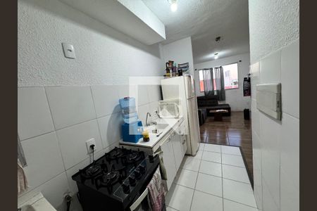 Cozinha de apartamento à venda com 2 quartos, 32m² em Santos Dumont, São Leopoldo