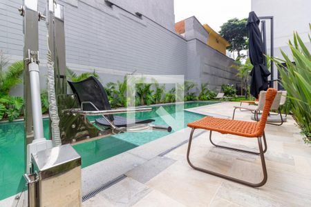 Área comum - Piscina de kitnet/studio para alugar com 1 quarto, 24m² em Pinheiros, São Paulo