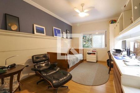 Casa à venda com 3 quartos, 350m² em Butantã, São Paulo