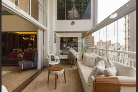 Apartamento à venda com 3 quartos, 238m² em Vila Suzana, São Paulo