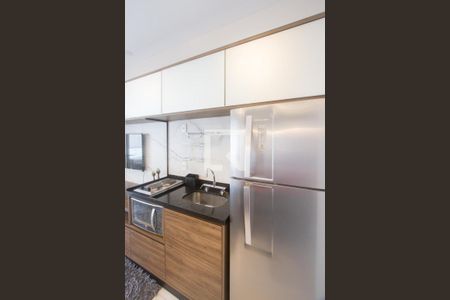 Cozinha de apartamento para alugar com 1 quarto, 33m² em Brooklin, São Paulo