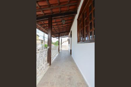 Sala 1 - Varanda de casa para alugar com 4 quartos, 100m² em Céu Azul, Belo Horizonte